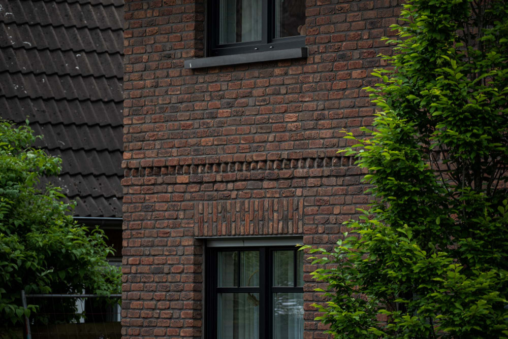 Edle Stadtvilla mit dunklen Akzenten | Klinkerwerke Muhr