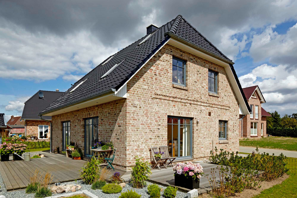 Lebendiges Landhaus mit Friesengiebel | Klinkerwerke Muhr
