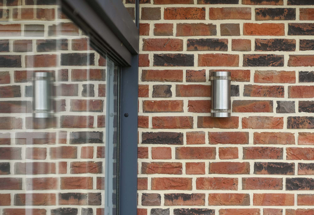 Starke Farbwirkung durch helle Fugen | Klinkerwerke Muhr