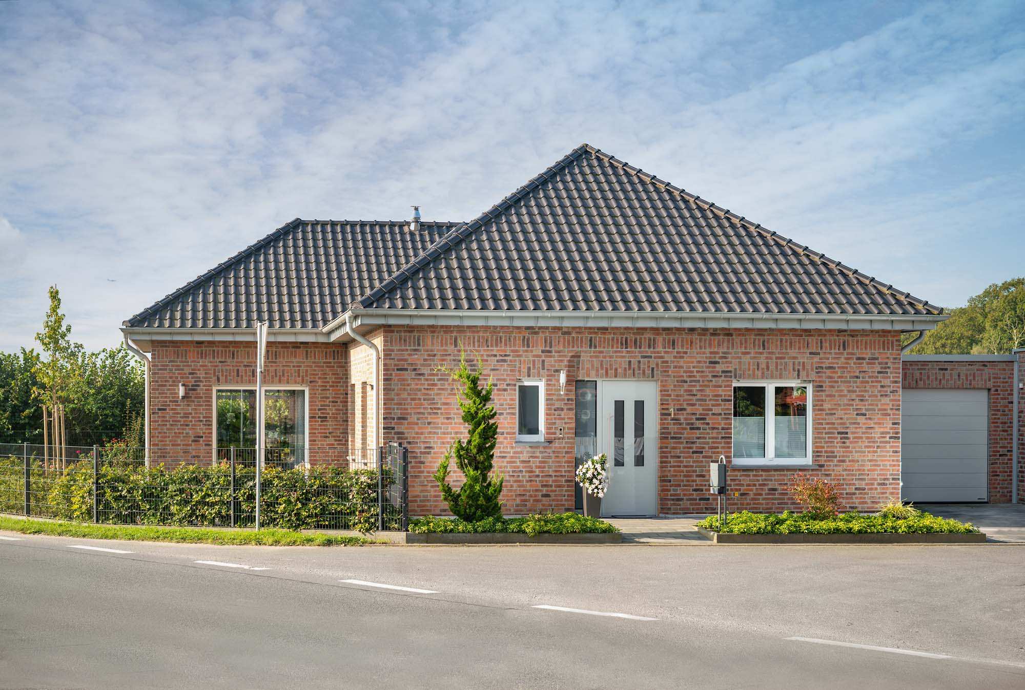 Bungalow mit rot-bunter Verblendfassade | Klinkerwerke Muhr