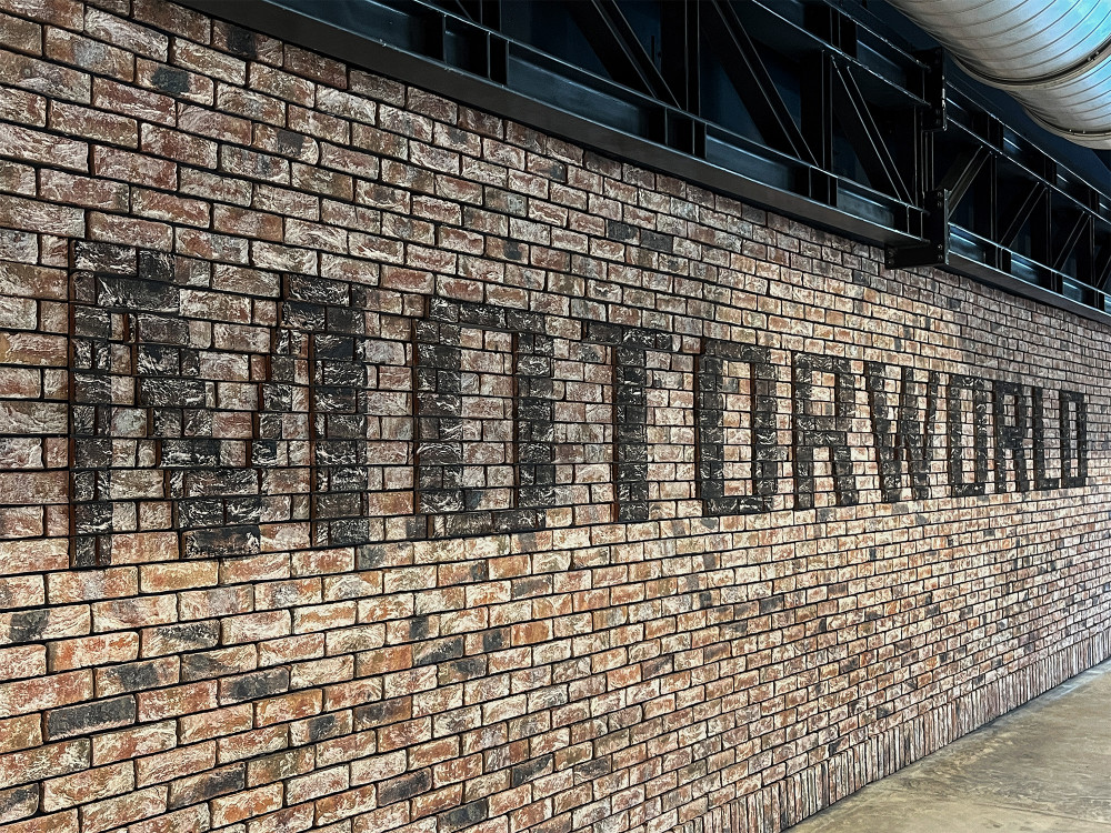 Motorworld Mallorca | Klinkerwerke Muhr