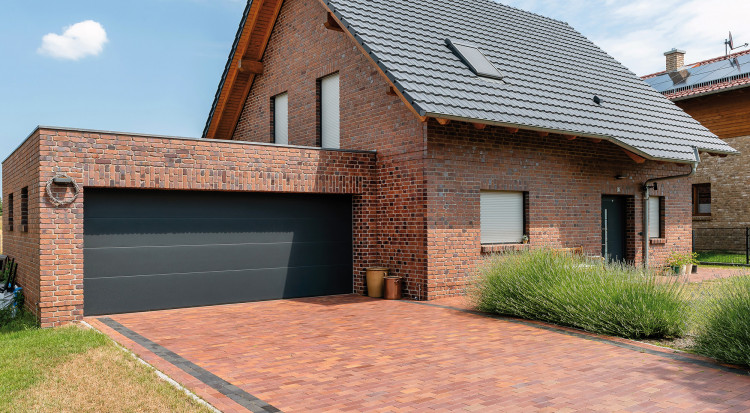 Durchgängiges Konzept für Fassade und Pflaster | Klinkerwerke Muhr