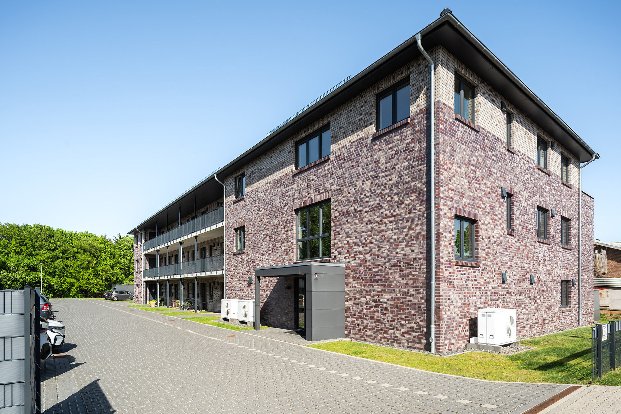 Mehrfamilienhaus mit zweifarbiger Klinkerfassade | Klinkerwerke Muhr