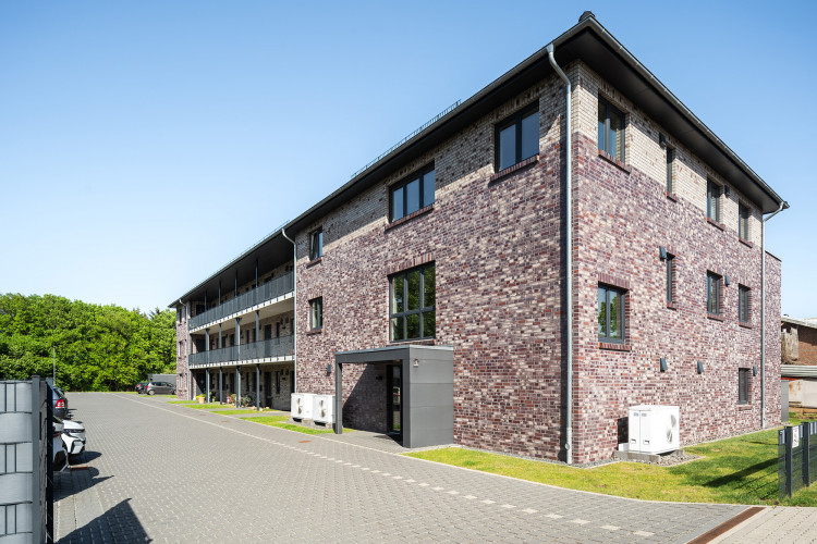Mehrfamilienhaus mit zweifarbiger Klinkerfassade | Klinkerwerke Muhr