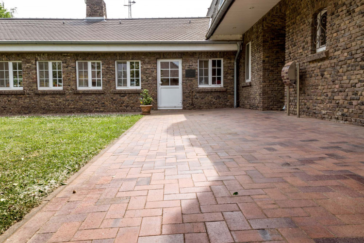 Strangpress-Pflasterklinker im Kontrast | Klinkerwerke Muhr