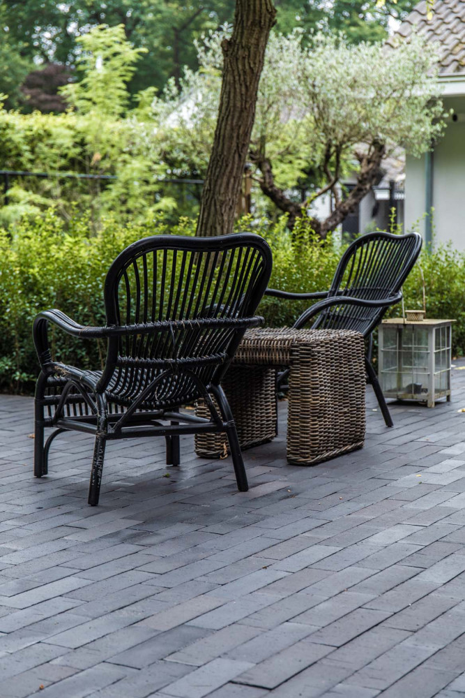 Elegante Wirkung durch dunkles Pflaster | Klinkerwerke Muhr