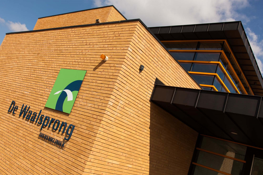 Tierklinik "De Waalsprong" | Klinkerwerke Muhr