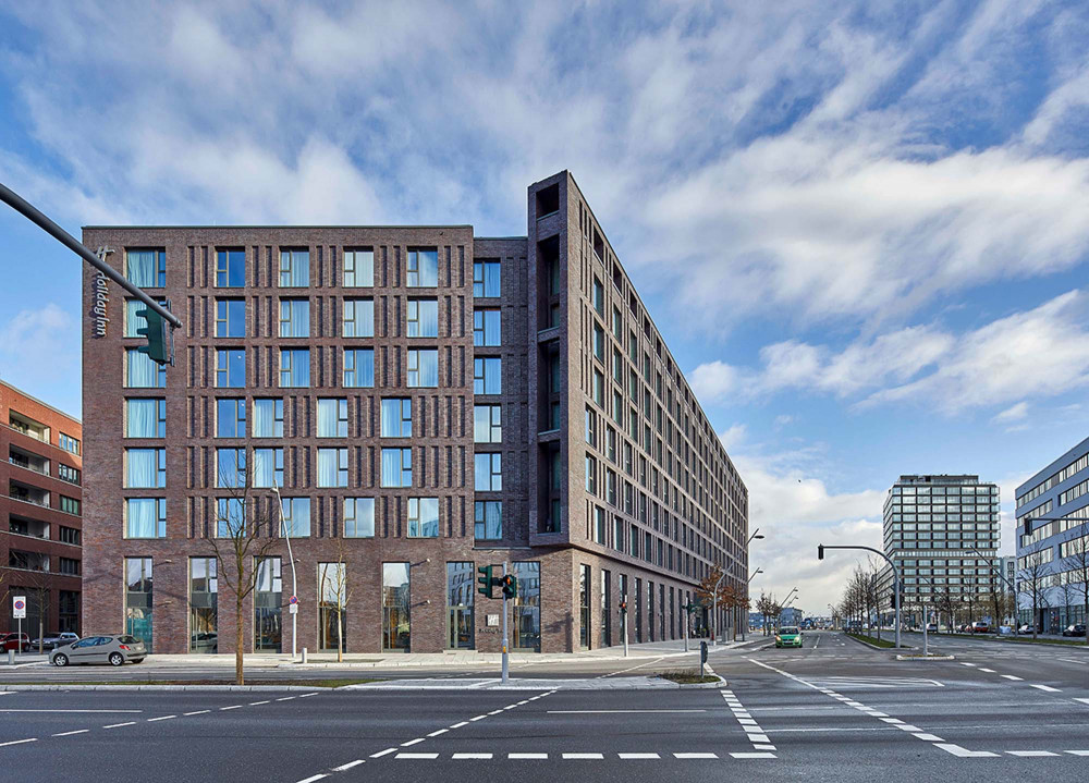 Hotel "Holiday Inn" | Klinkerwerke Muhr