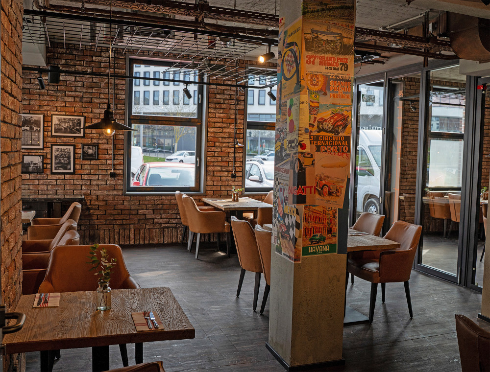 MotorWorld Inn Restaurant Böblingen | Klinkerwerke Muhr